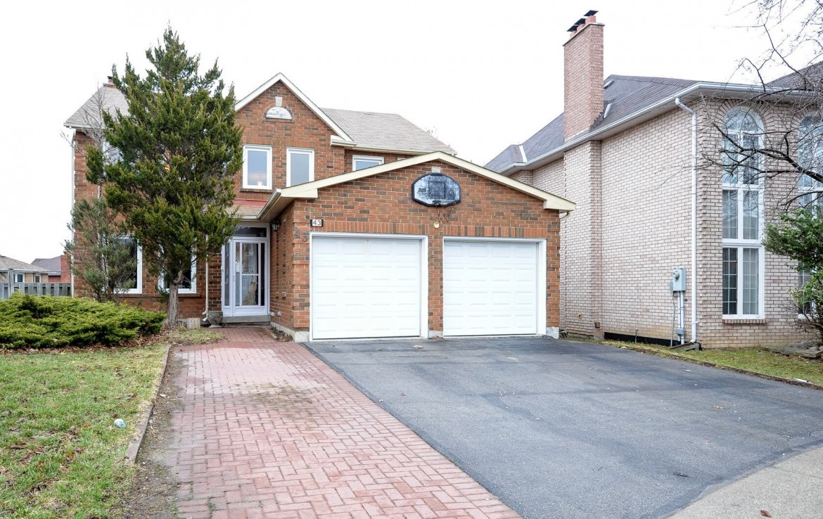 Fabulous Detached Home - 43 Piccadilly Rd, Richmond Hill, ON L4B 1S9, Canada