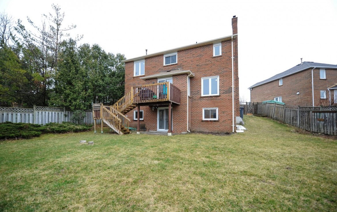 43 Piccadilly Rd, Richmond Hill, ON L4B 1S9, Canada