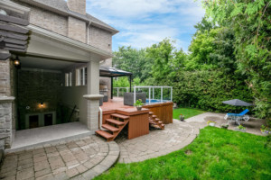 72 Westwood Ln, Richmond Hill, ON L4C 6Y1, Canada