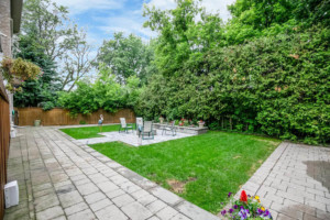 72 Westwood Ln, Richmond Hill, ON L4C 6Y1, Canada